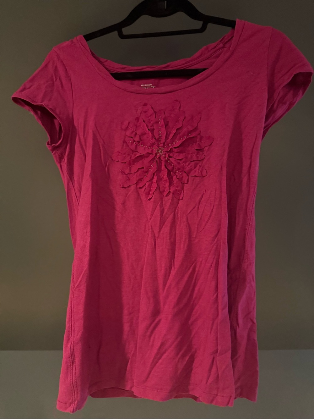 LOFT Raspberry Pink Short Sleeve Scoop Neck Top with Floral Appliqué